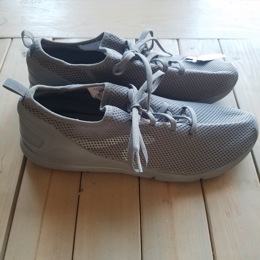 DECATHLON // Newfeel PW 100 Shoes Grey